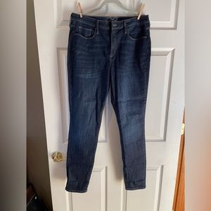 Universal Thread jeans